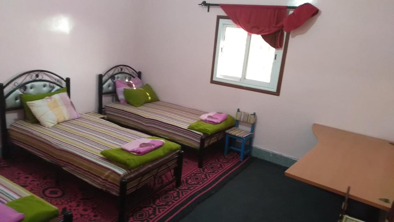 Auberge De La Jeunesse Tajda Buitenkant foto
