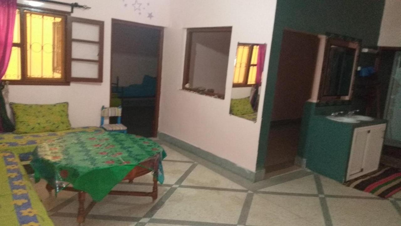 Auberge De La Jeunesse Tajda Buitenkant foto